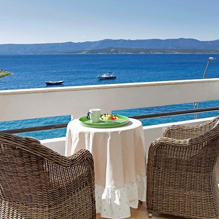 Amazing Waterfront Apartments Bol Bagian luar foto