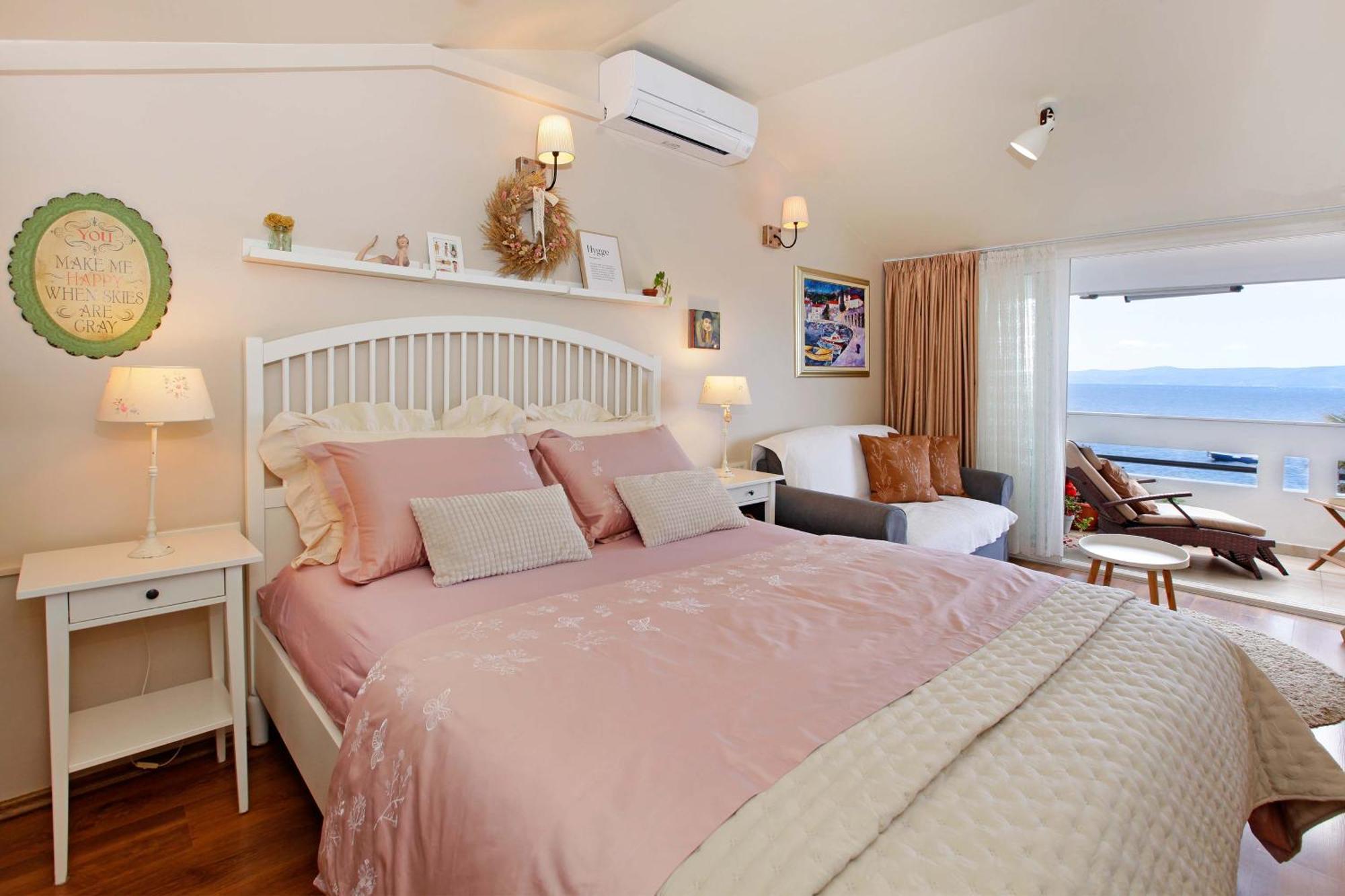 Amazing Waterfront Apartments Bol Bagian luar foto