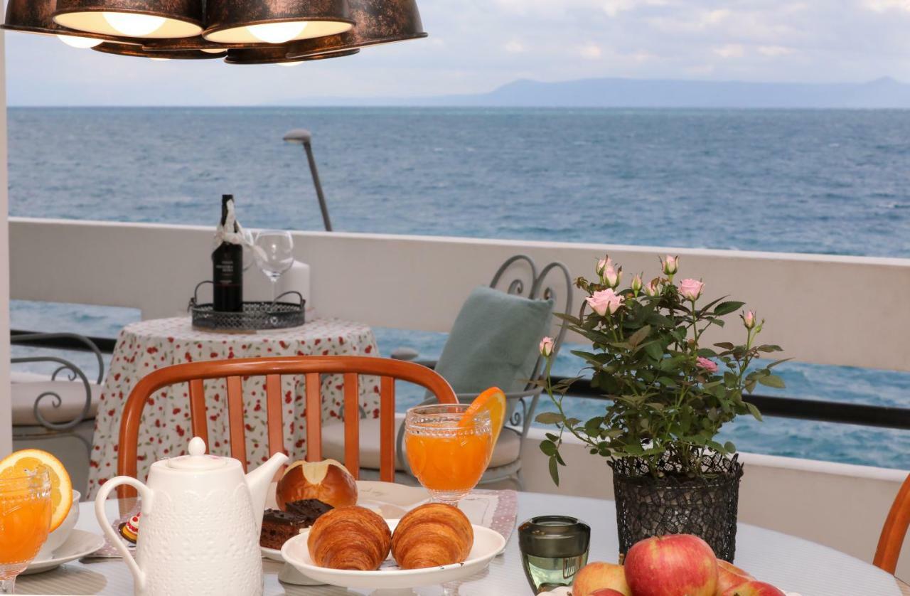 Amazing Waterfront Apartments Bol Bagian luar foto